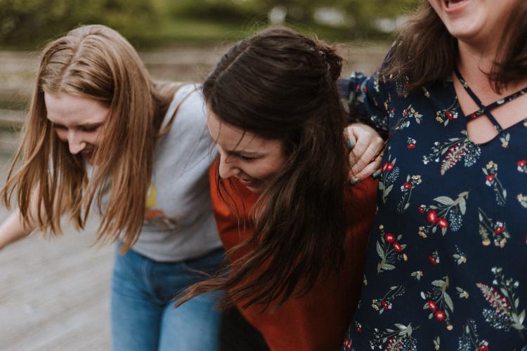 10 habilidades saludables de afrontamiento para adolescentes [avaladas por expertos]